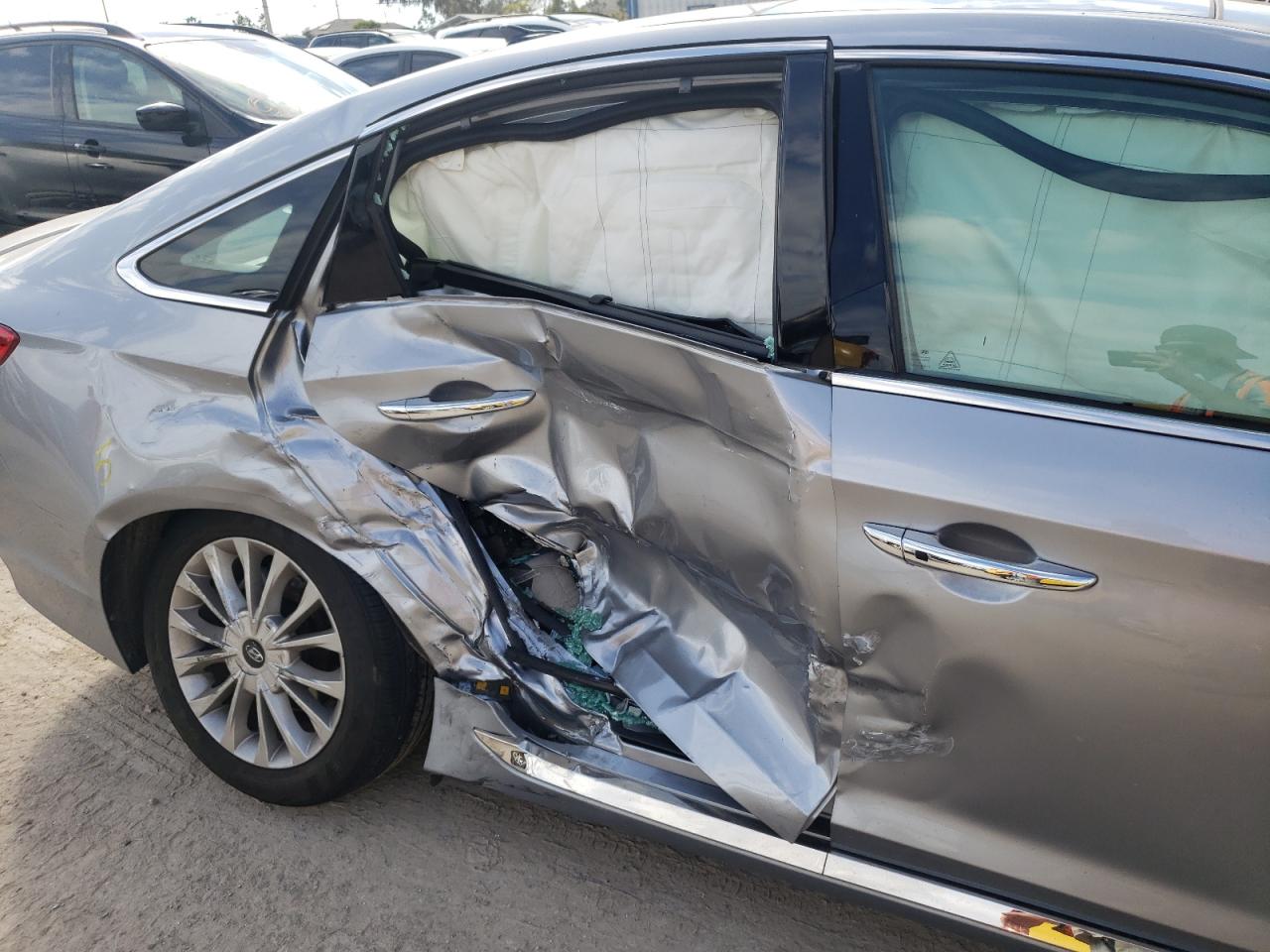Photo 9 from auction – 2015 HYUNDAI SONATA SPO with VIN 5NPE34AF5FH040884