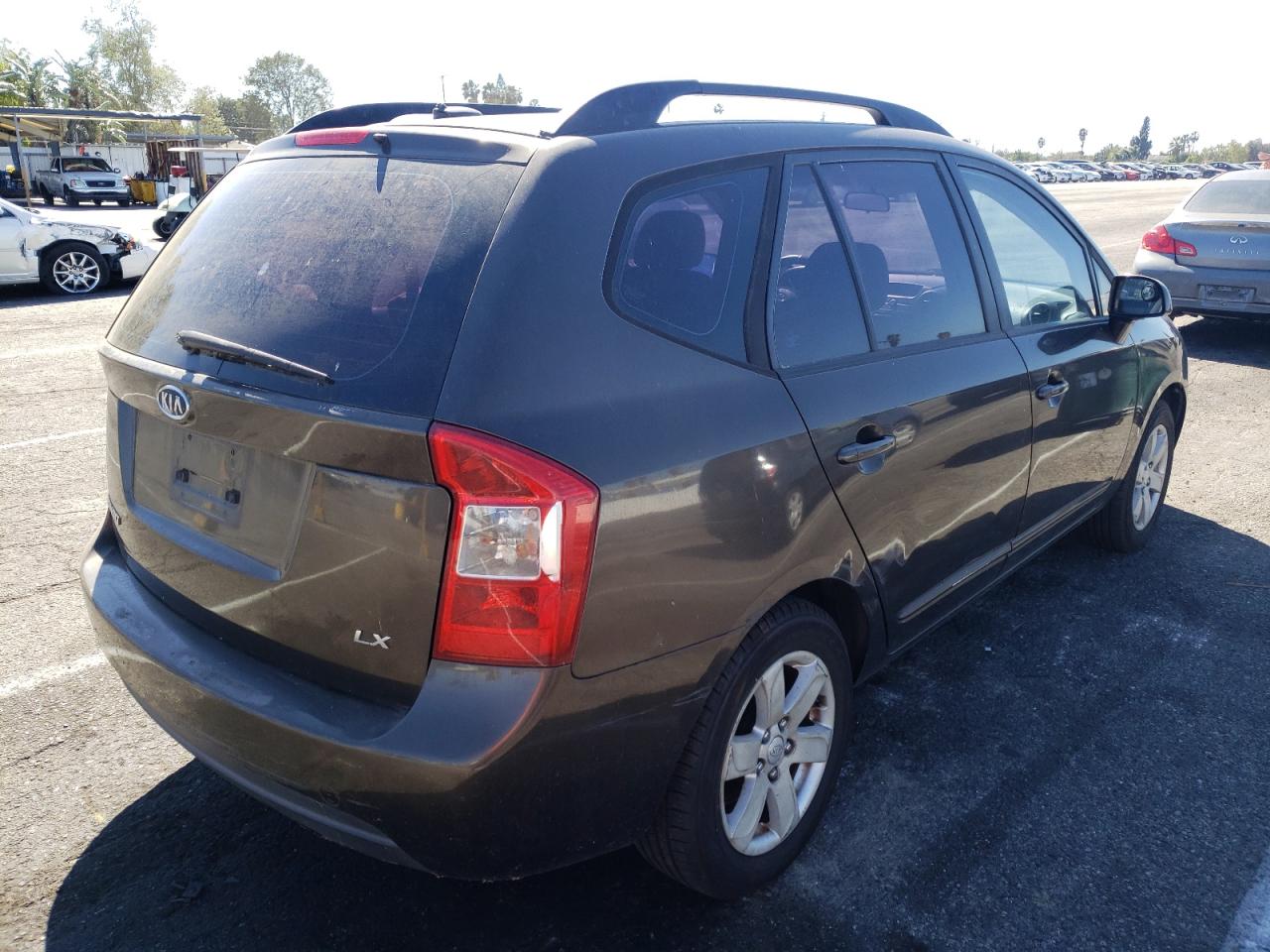 Photo 4 from auction – 2009 KIA RONDO BASE with VIN KNAFG528397223950