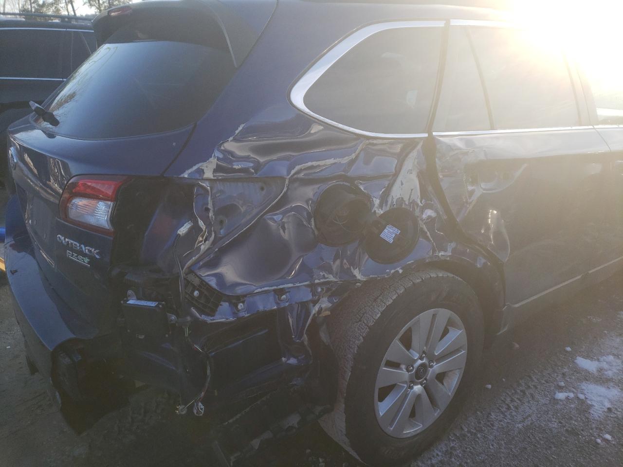 Photo 9 from auction – 2015 SUBARU OUTBACK 2. with VIN 4S4BSAFC0F3312011