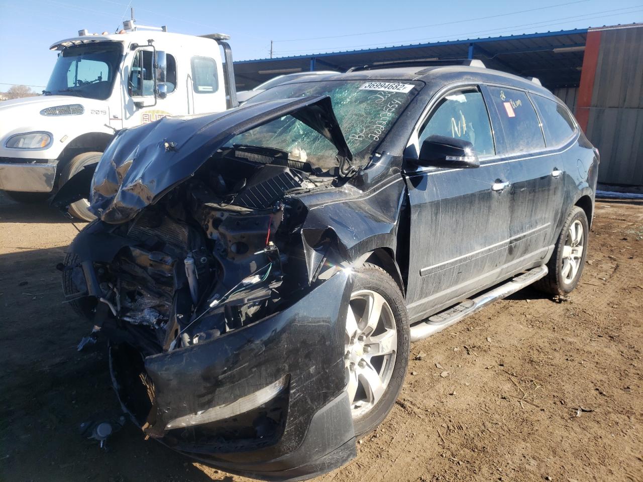 Photo 2 from auction – 2016 CHEVROLET TRAVERSE L with VIN 1GNKVJKD0GJ228429