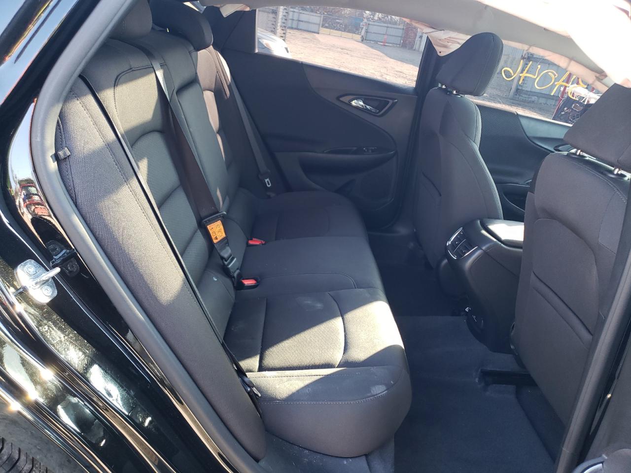 Photo 6 from auction – 2018 CHEVROLET MALIBU LT with VIN 1G1ZD5ST0JF267419