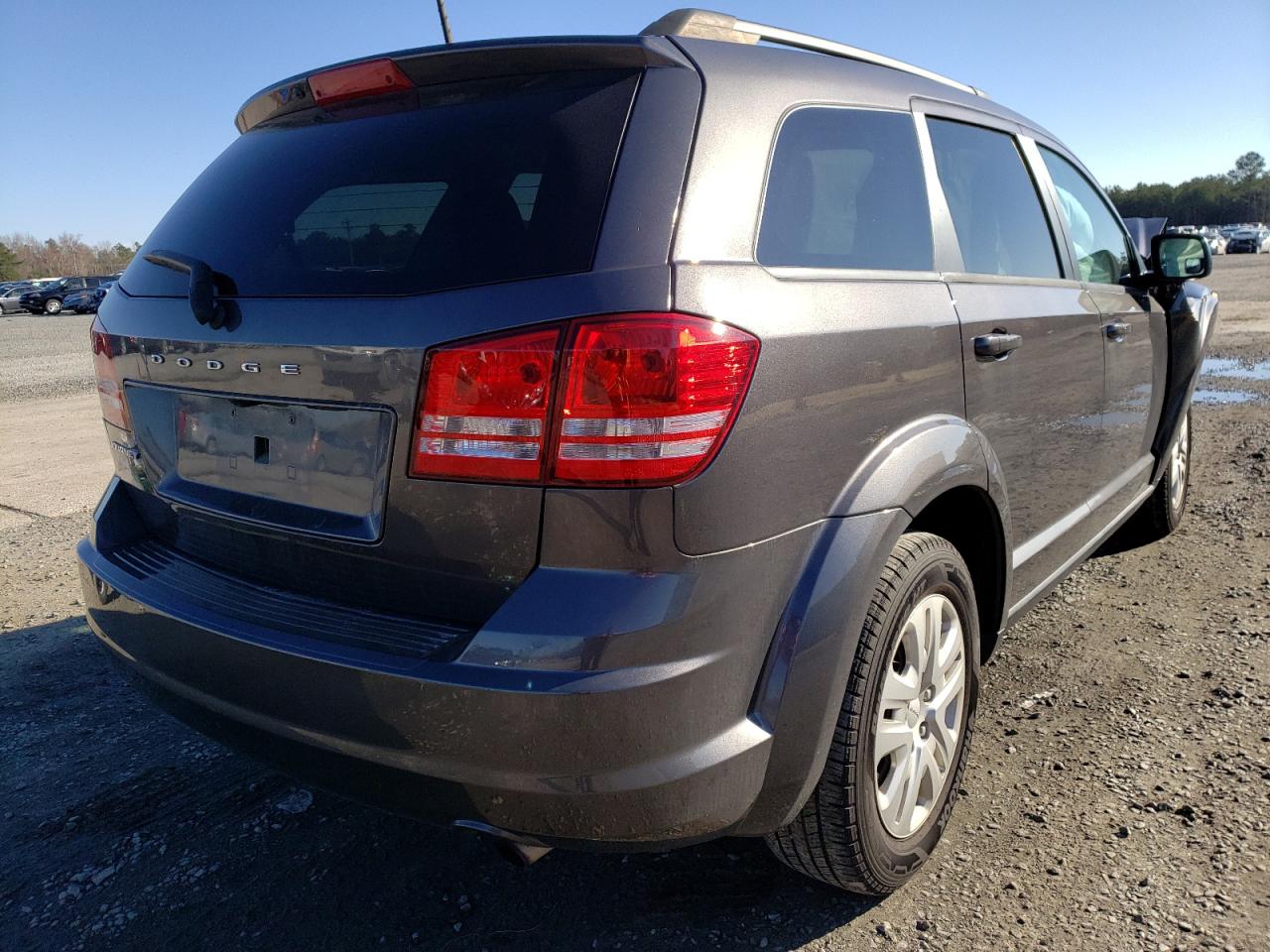 Photo 4 from auction – 2018 DODGE JOURNEY SE with VIN 3C4PDCAB3JT490667