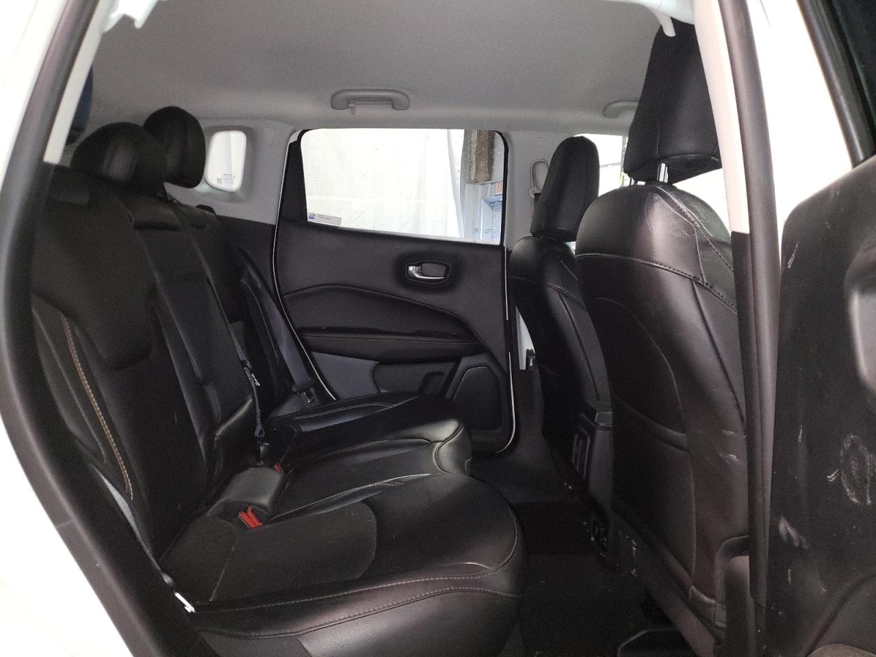 Photo 6 from auction – 2019 JEEP COMPASS LA with VIN 3C4NJDBB1KT648039