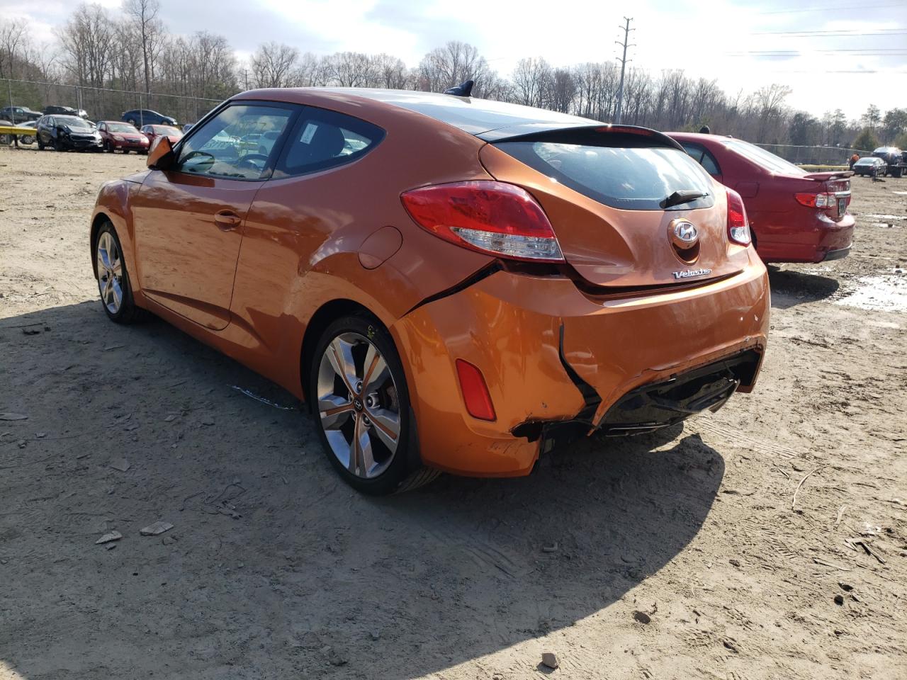 Photo 3 from auction – 2016 HYUNDAI VELOSTER with VIN KMHTC6AD4GU297040