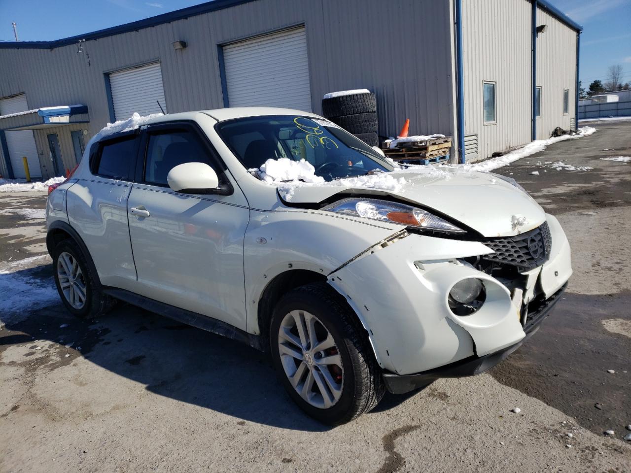 NISSAN JUKE S 2011 with VIN JN8AF5MV3BT017774 - Photo from auction