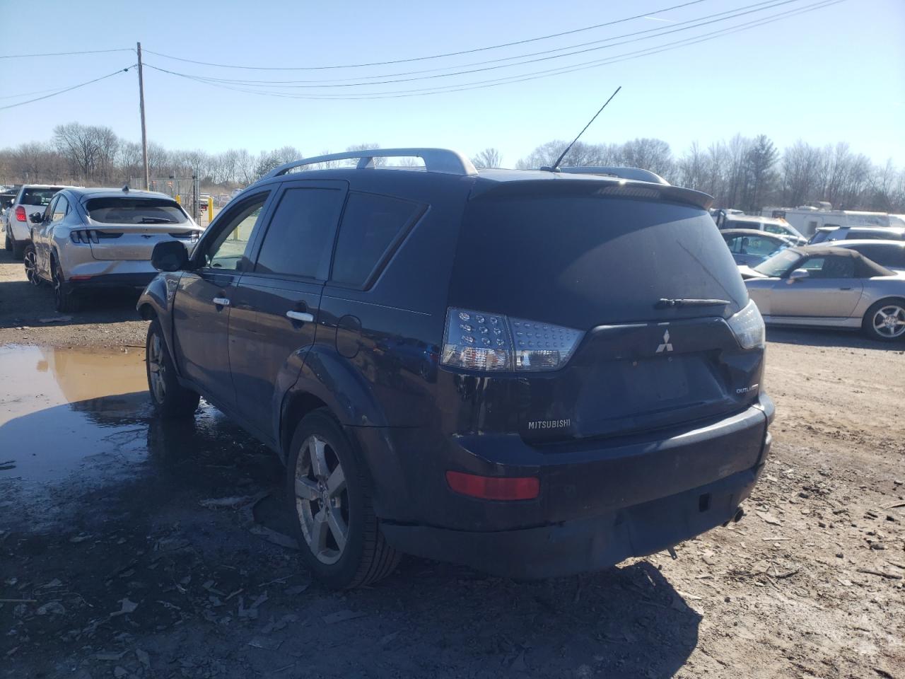 Photo 3 from auction – 2007 MITSUBISHI OUTLANDER with VIN JA4MT41XX7U006719