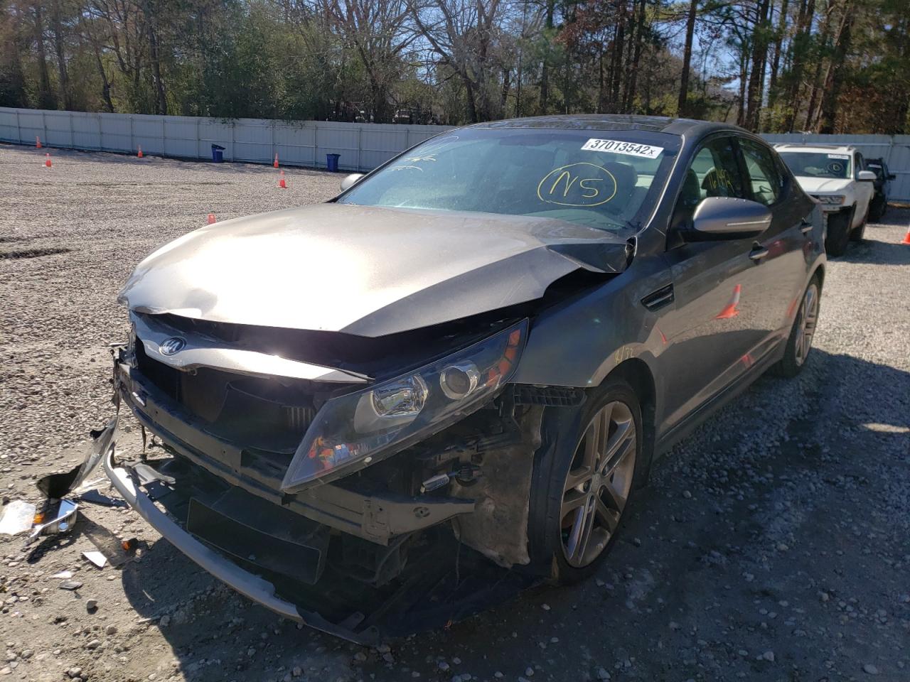 Photo 2 from auction – 2013 KIA OPTIMA SX with VIN 5XXGR4A64DG232247