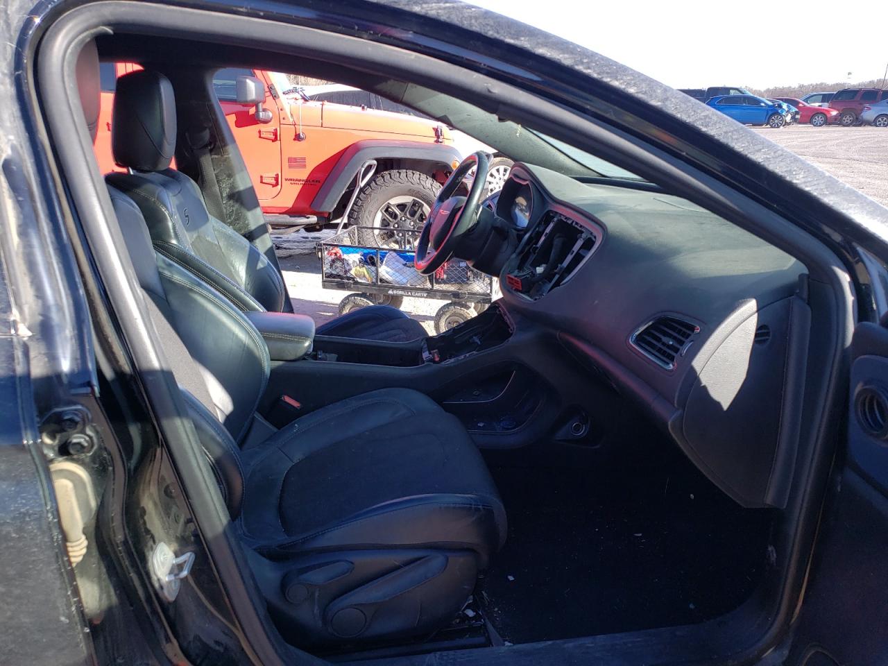 Foto 5 de la subasta – 2015 CHRYSLER 200 S con VIN 1C3CCCBG0FN533496