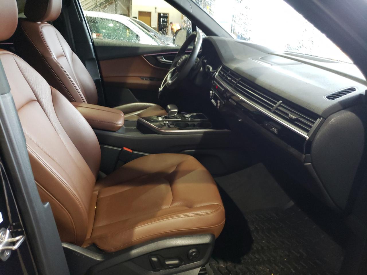 Photo 5 from auction – 2018 AUDI Q7 PRESTIG with VIN WA1VAAF77JD052274