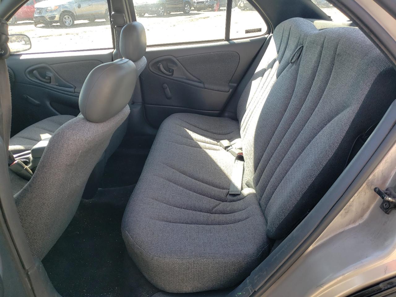 Photo 6 from auction – 2000 CHEVROLET CAVALIER with VIN 1G1JC5246Y7150974