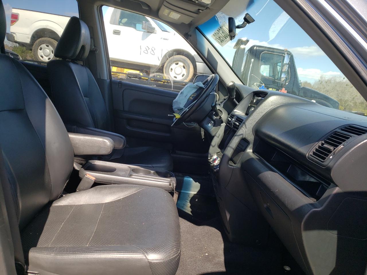Photo 5 from auction – 2006 HONDA CR-V SE with VIN SHSRD78956U424719
