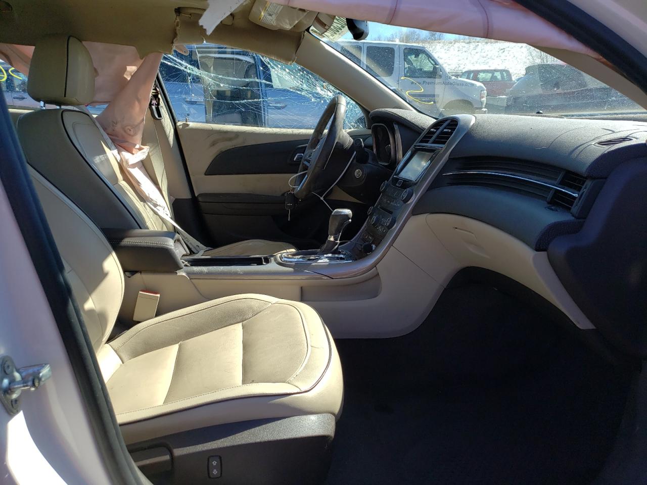 Photo 5 from auction – 2013 CHEVROLET MALIBU 2LT with VIN 1G11F5RRXDF109367
