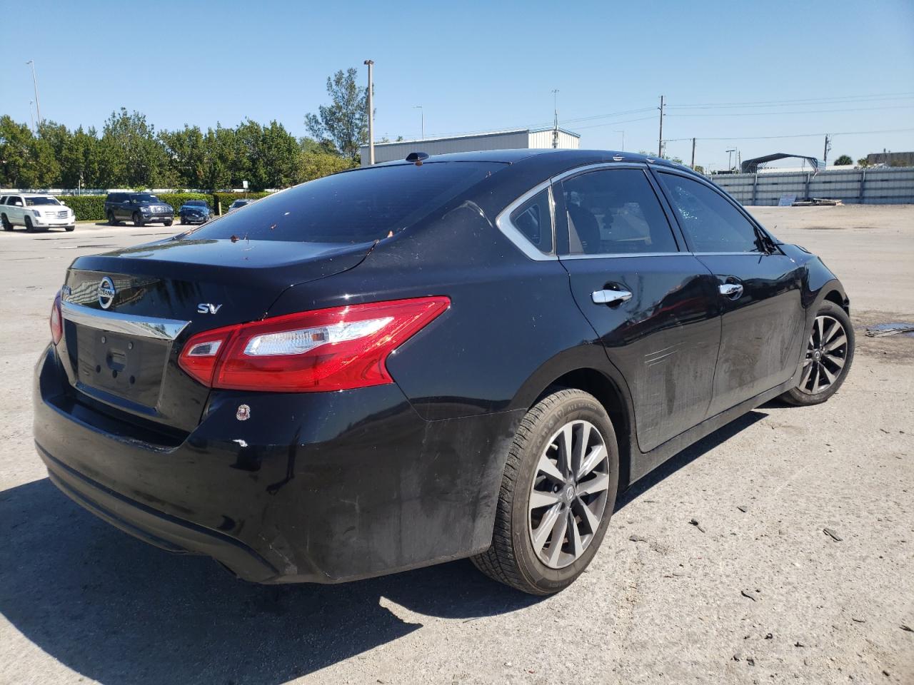 Photo 4 from auction – 2017 NISSAN ALTIMA 2.5 with VIN 1N4AL3AP1HC226329