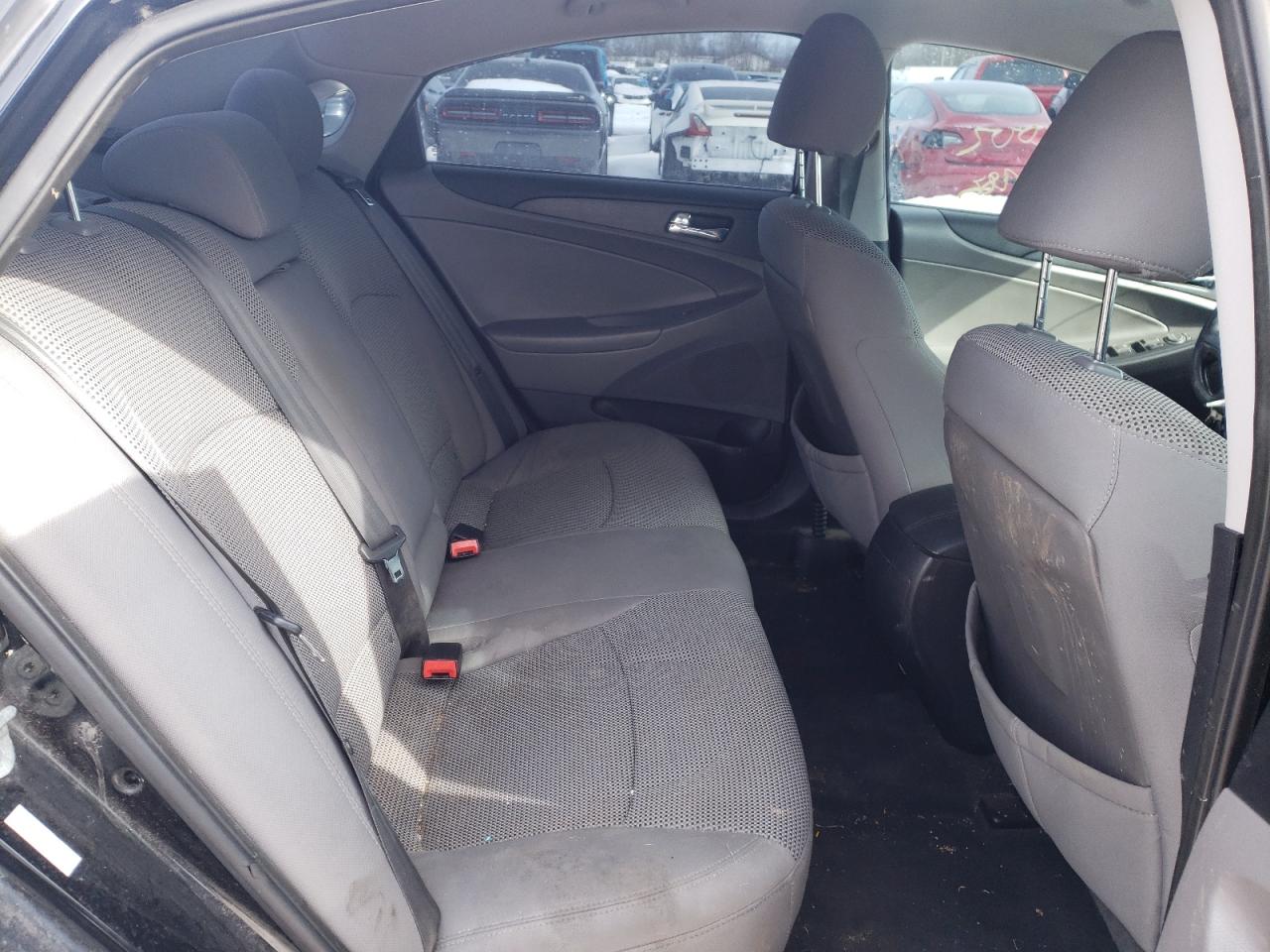 Photo 6 from auction – 2011 HYUNDAI SONATA GLS with VIN 5NPEB4AC7BH162424