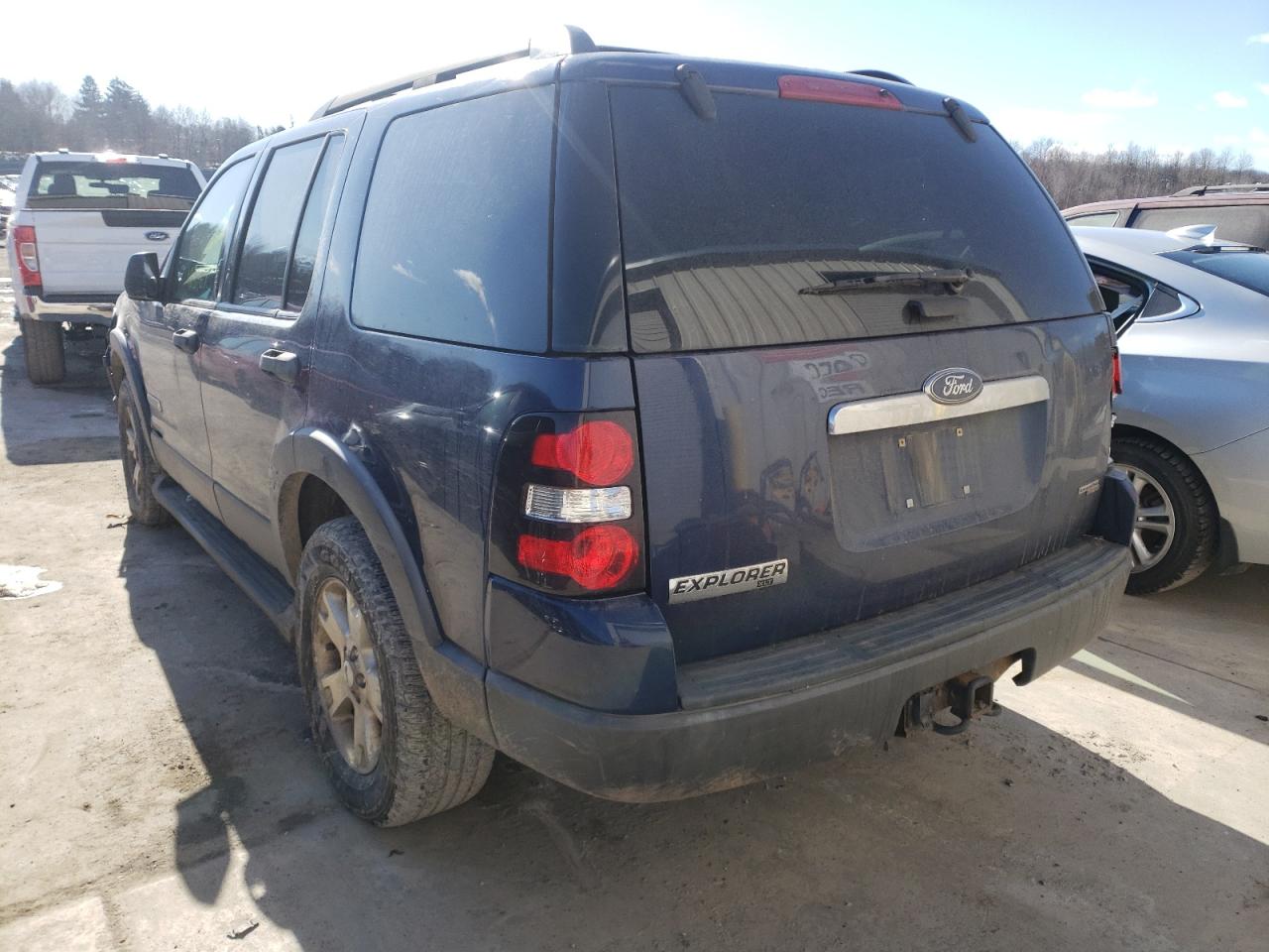 Photo 3 from auction – 2006 FORD EXPLORER X with VIN 1FMEU73E26UA13839