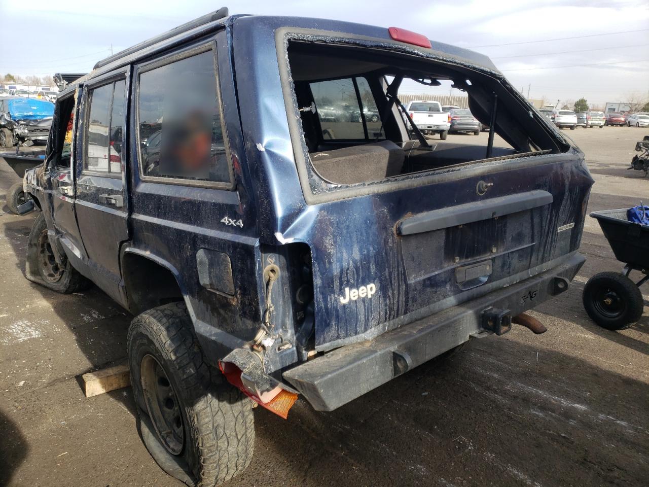 Photo 3 from auction – 2000 JEEP CHEROKEE S with VIN 1J4FF48S8YL239225