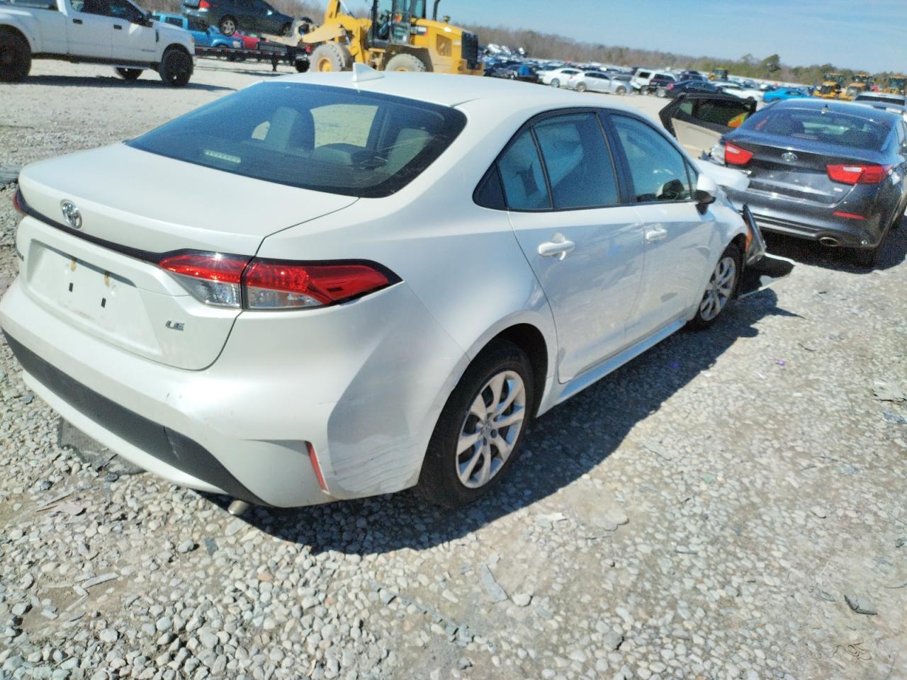Photo 4 from auction – 2020 TOYOTA COROLLA with VIN JTDEPRAE4LJ038376