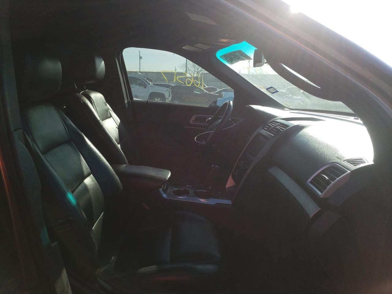 Photo 5 from auction – 2011 FORD EXPLORER X with VIN 1FMHK7D88BGA33890