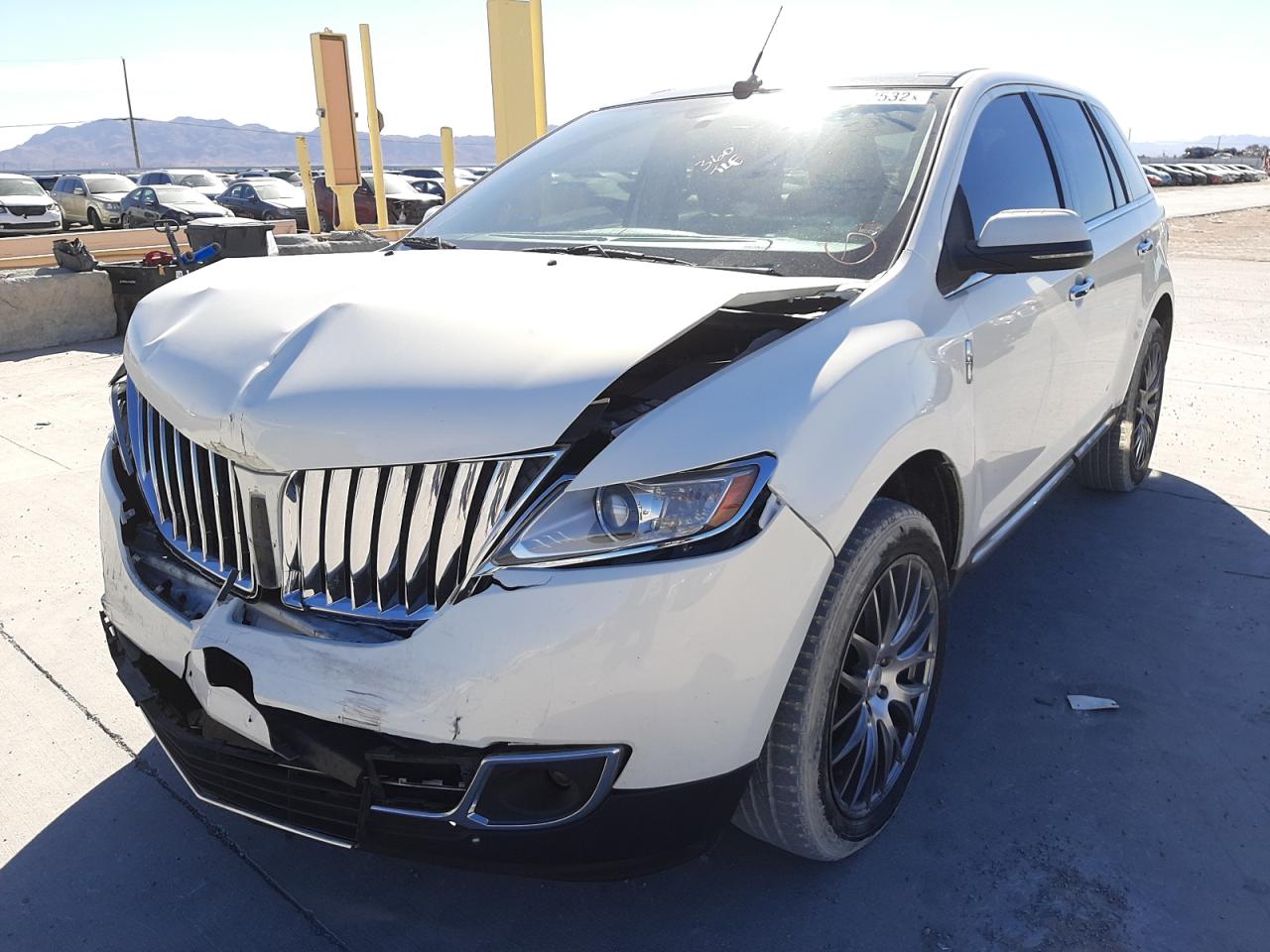 Photo 2 from auction – 2013 LINCOLN MKX with VIN 2LMDJ8JK3DBL20088