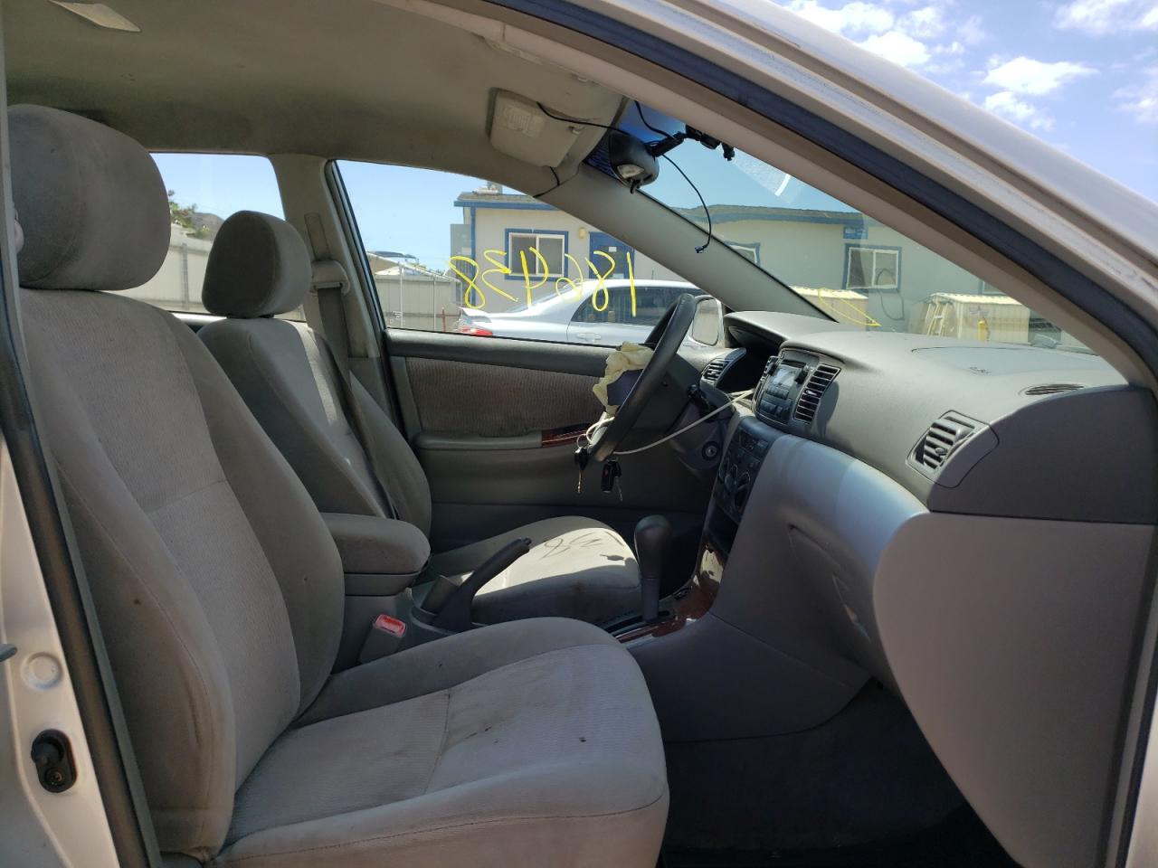 Photo 5 from auction – 2005 TOYOTA COROLLA CE with VIN 1NXBR32E05Z445567
