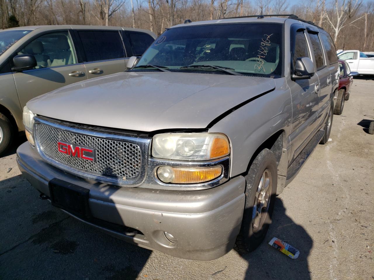 Photo 2 from auction – 2004 GMC UK with VIN 1GKFK66U34J160489