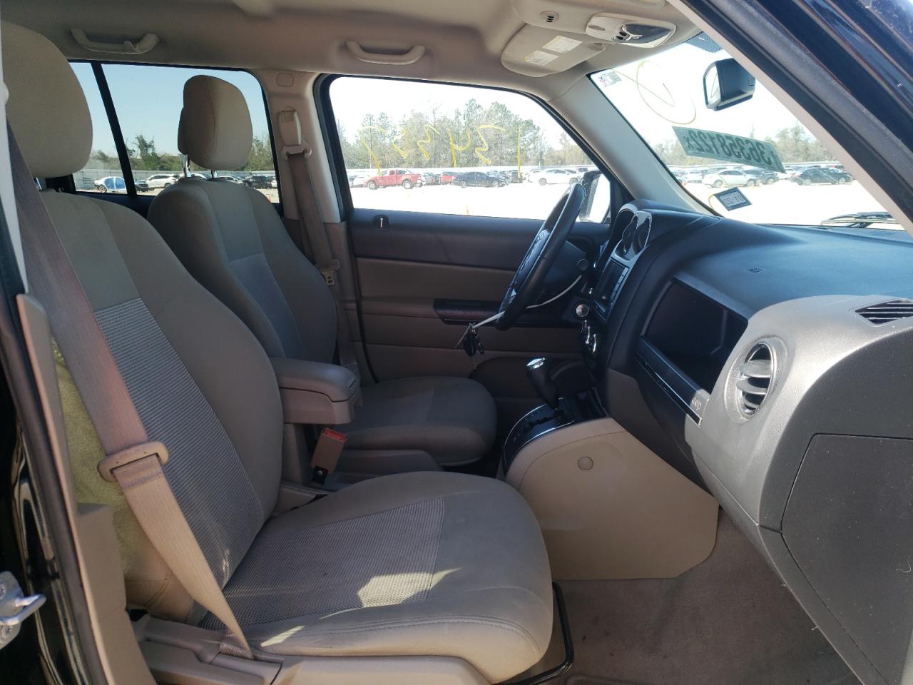 Photo 5 from auction – 2016 JEEP PATRIOT LA with VIN 1C4NJPFB4GD603489
