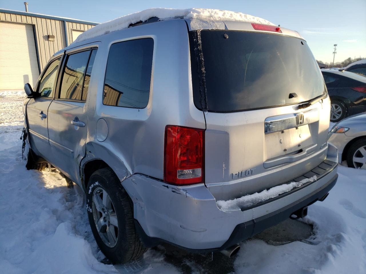 Photo 3 from auction – 2010 HONDA PILOT EXL with VIN 5FNYF4H57AB038272