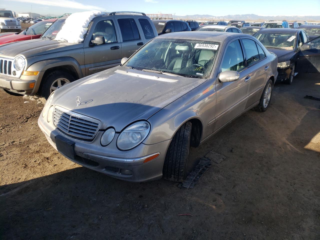 Photo 2 from auction – 2006 MERCEDES-BENZ E-CLASS with VIN WDBUF87J36X200124