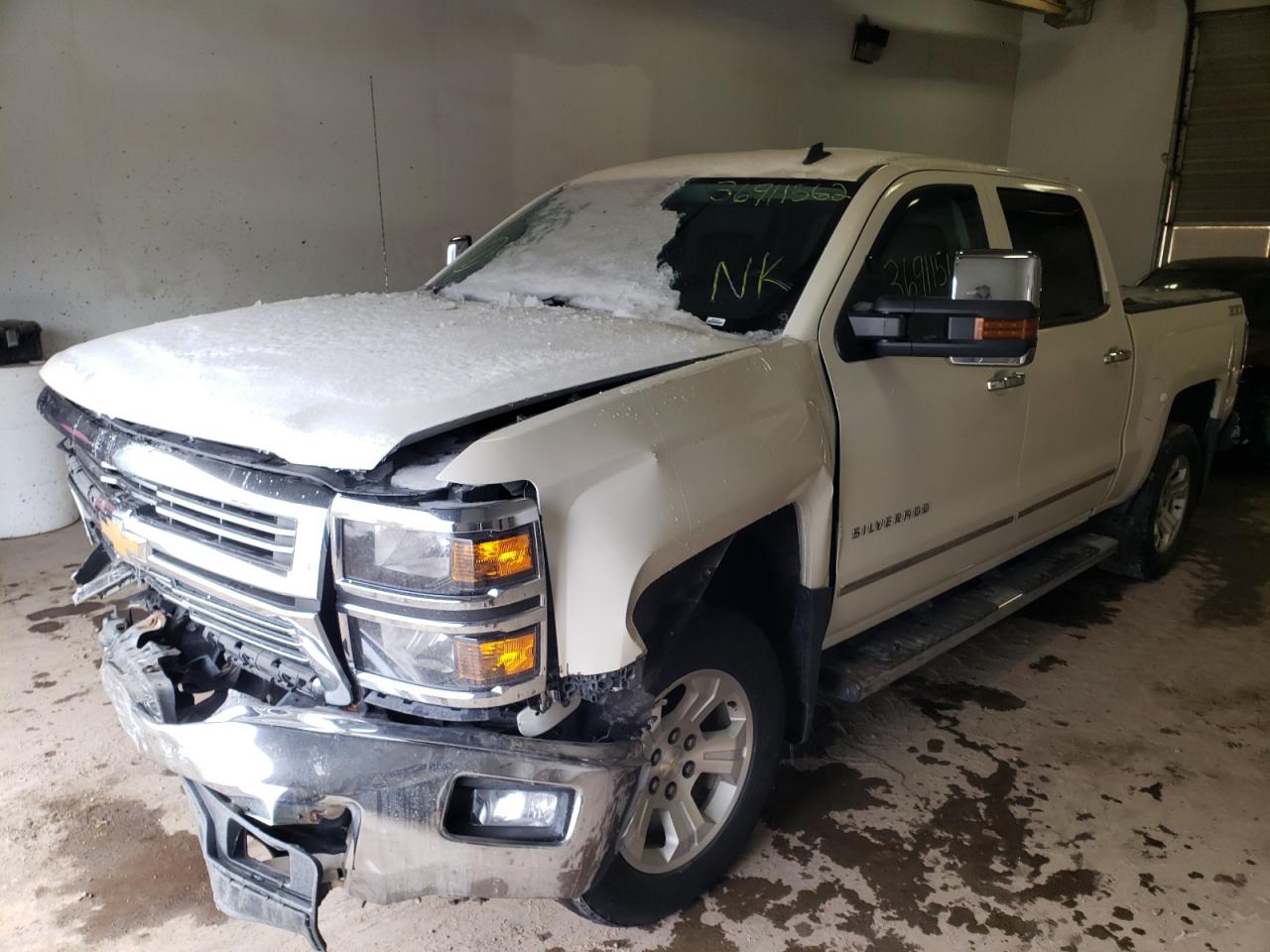 Photo 2 from auction – 2014 CHEVROLET SILVERADO with VIN 3GCUKREC0EG367194