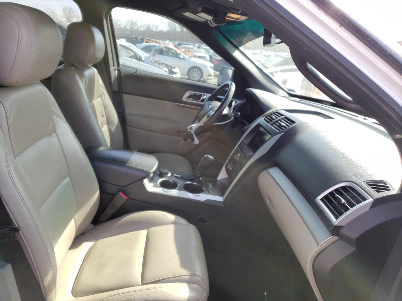 Photo 5 from auction – 2012 FORD EXPLORER X with VIN 1FMHK8D83CGA20536