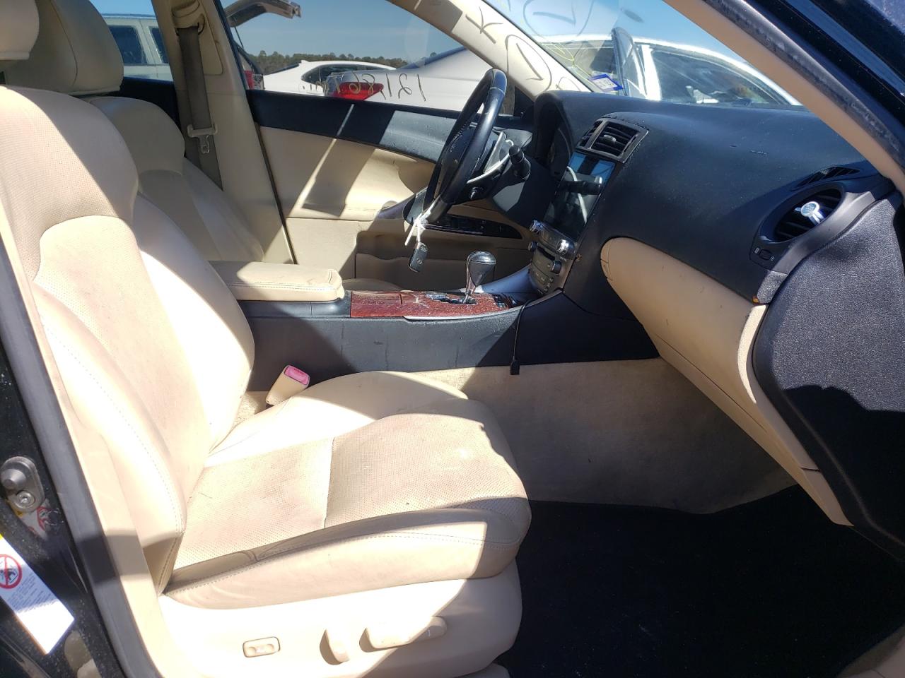Photo 5 from auction – 2006 LEXUS IS 350 with VIN JTHBE262765010632