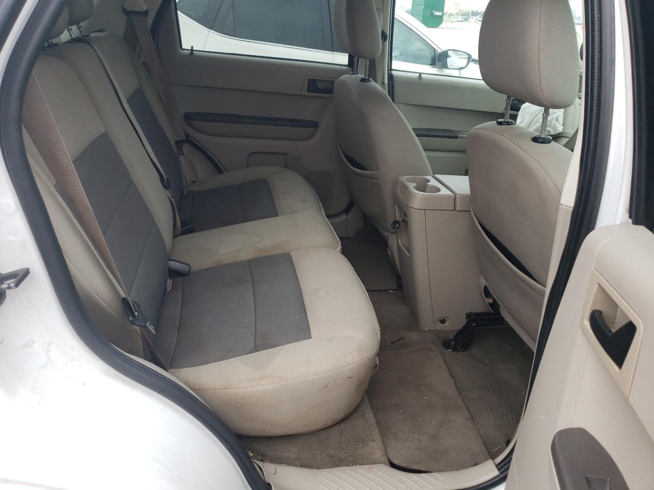 Photo 6 from auction – 2008 FORD ESCAPE XLT with VIN 1FMCU031X8KD90428