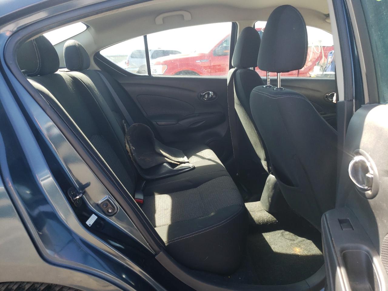 Photo 6 from auction – 2017 NISSAN VERSA S with VIN 3N1CN7AP7HL892249