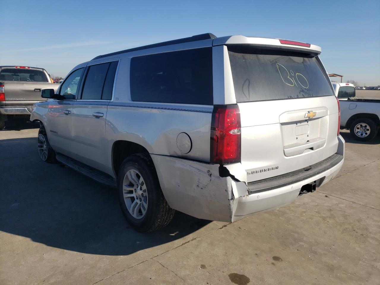 Photo 3 from auction – 2016 CHEVROLET SUBURBAN C with VIN 1GNSCGKC3GR471637