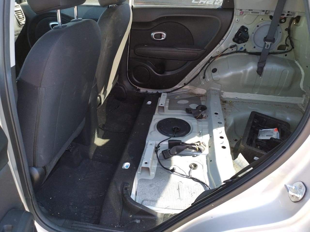 Photo 6 from auction – 2017 KIA SOUL with VIN KNDJN2A28H7458244