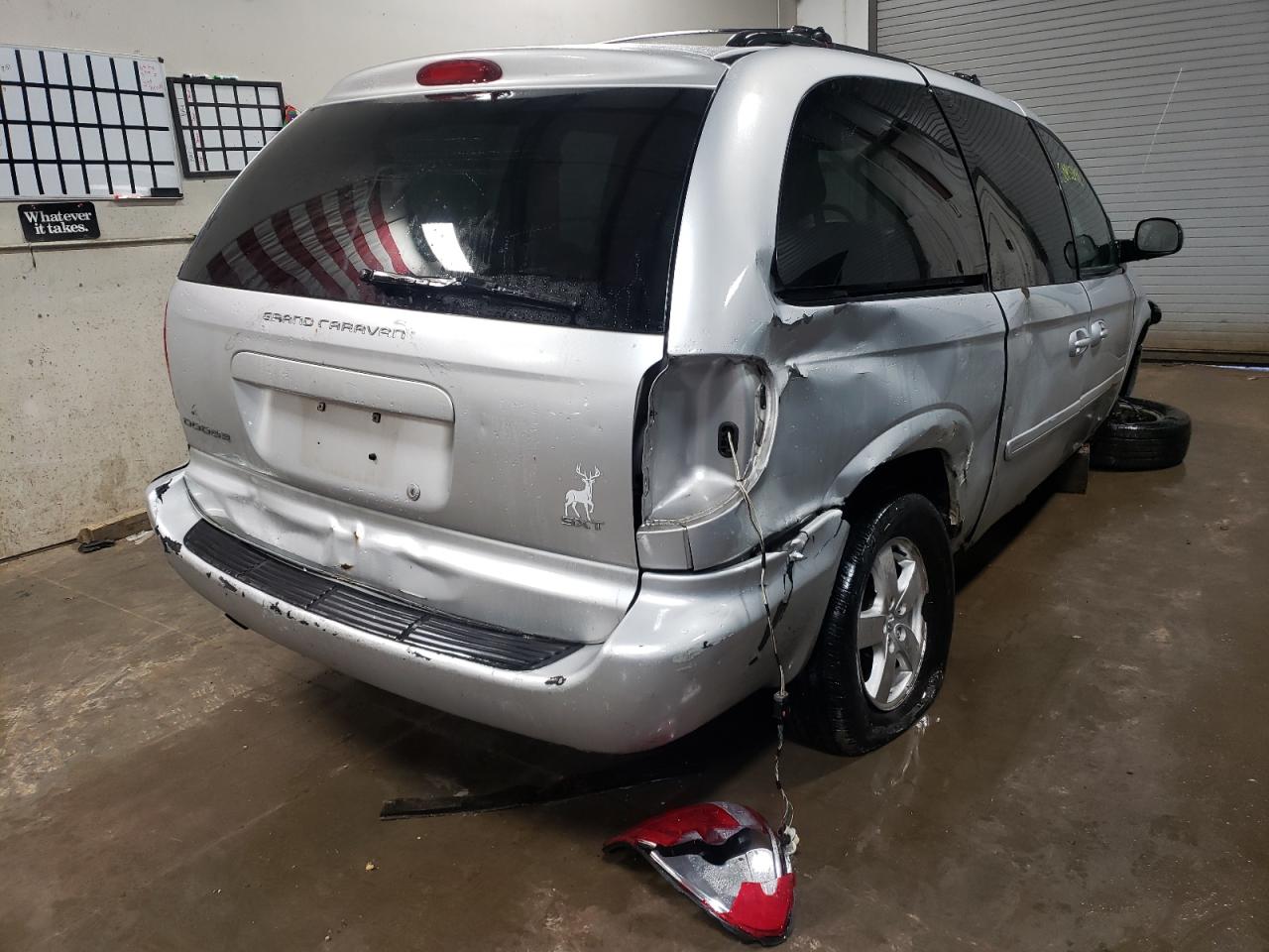 Photo 4 from auction – 2007 DODGE GRAND CARA with VIN 2D4GP44L37R360579
