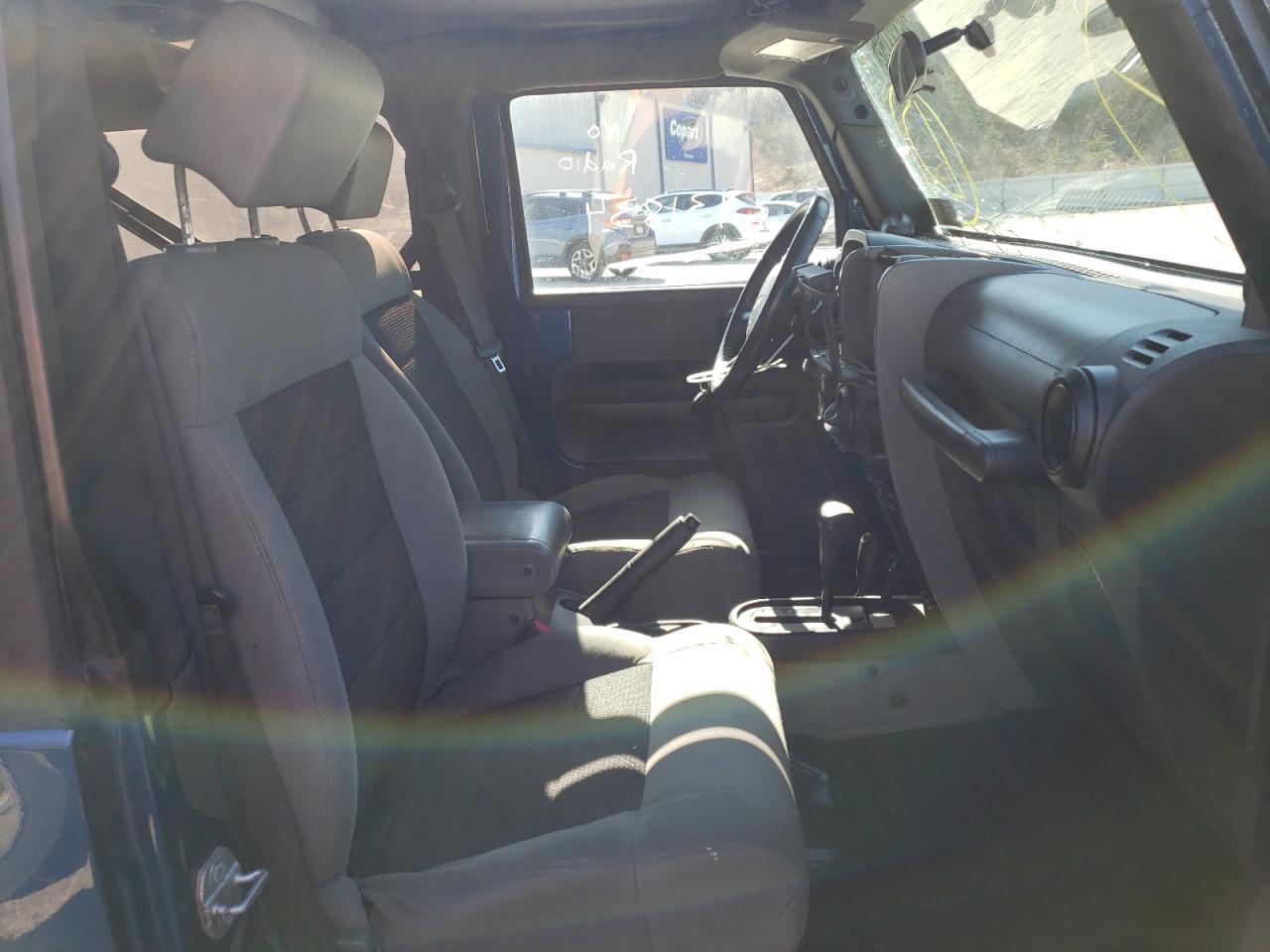 Photo 5 from auction – 2010 JEEP WRANGLER S with VIN 1J4AA2D15AL107619