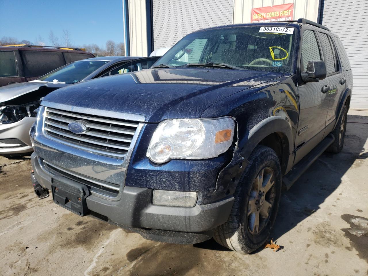Photo 2 from auction – 2006 FORD EXPLORER X with VIN 1FMEU73E26UA13839