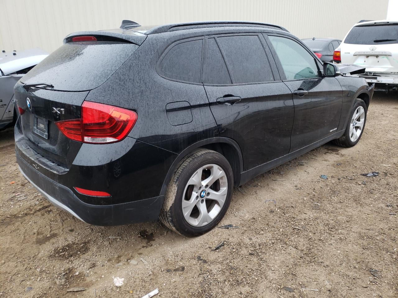 Photo 4 from auction – 2013 BMW X1 SDRIVE2 with VIN WBAVM1C52DVW41275