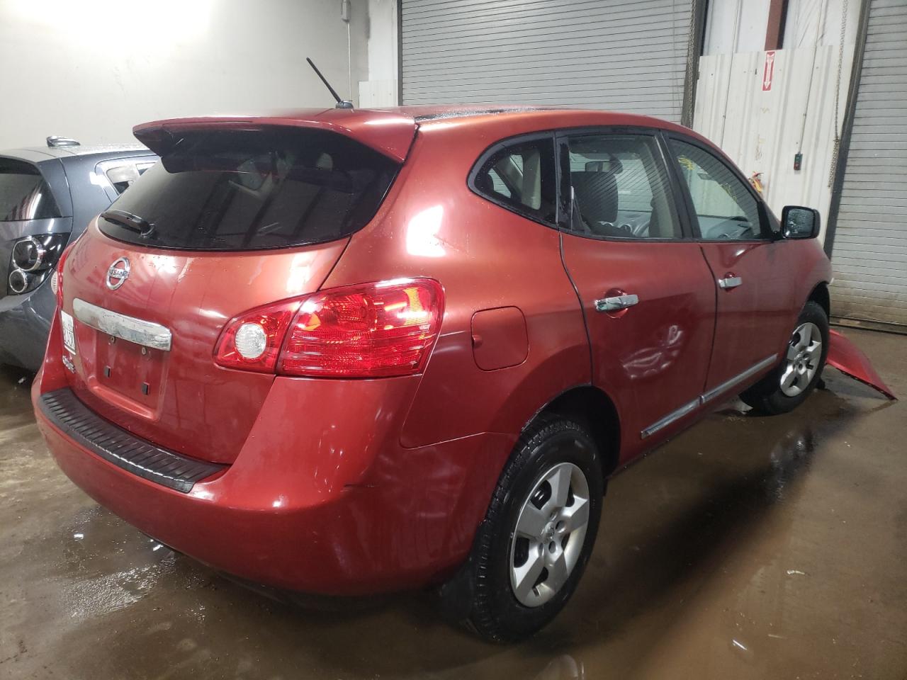 Photo 4 from auction – 2011 NISSAN ROGUE S with VIN JN8AS5MT4BW164632