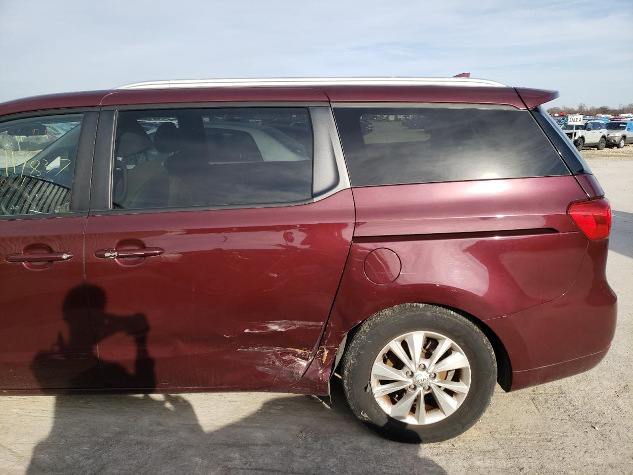 Photo 9 from auction – 2015 KIA SEDONA LX with VIN KNDMB5C17F6042653