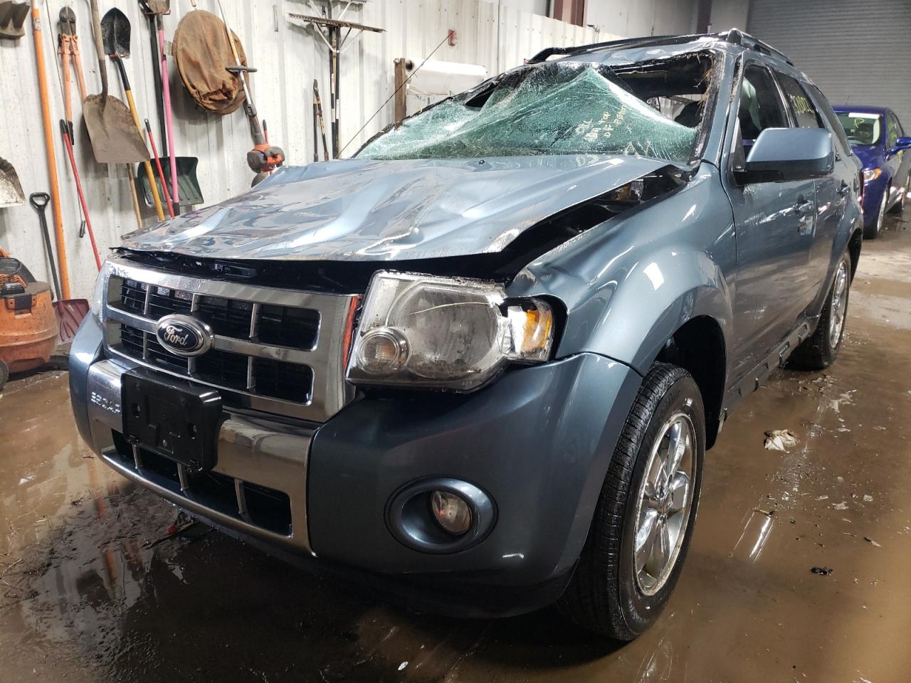 Photo 2 from auction – 2012 FORD ESCAPE LIM with VIN 1FMCU0E79CKC14366