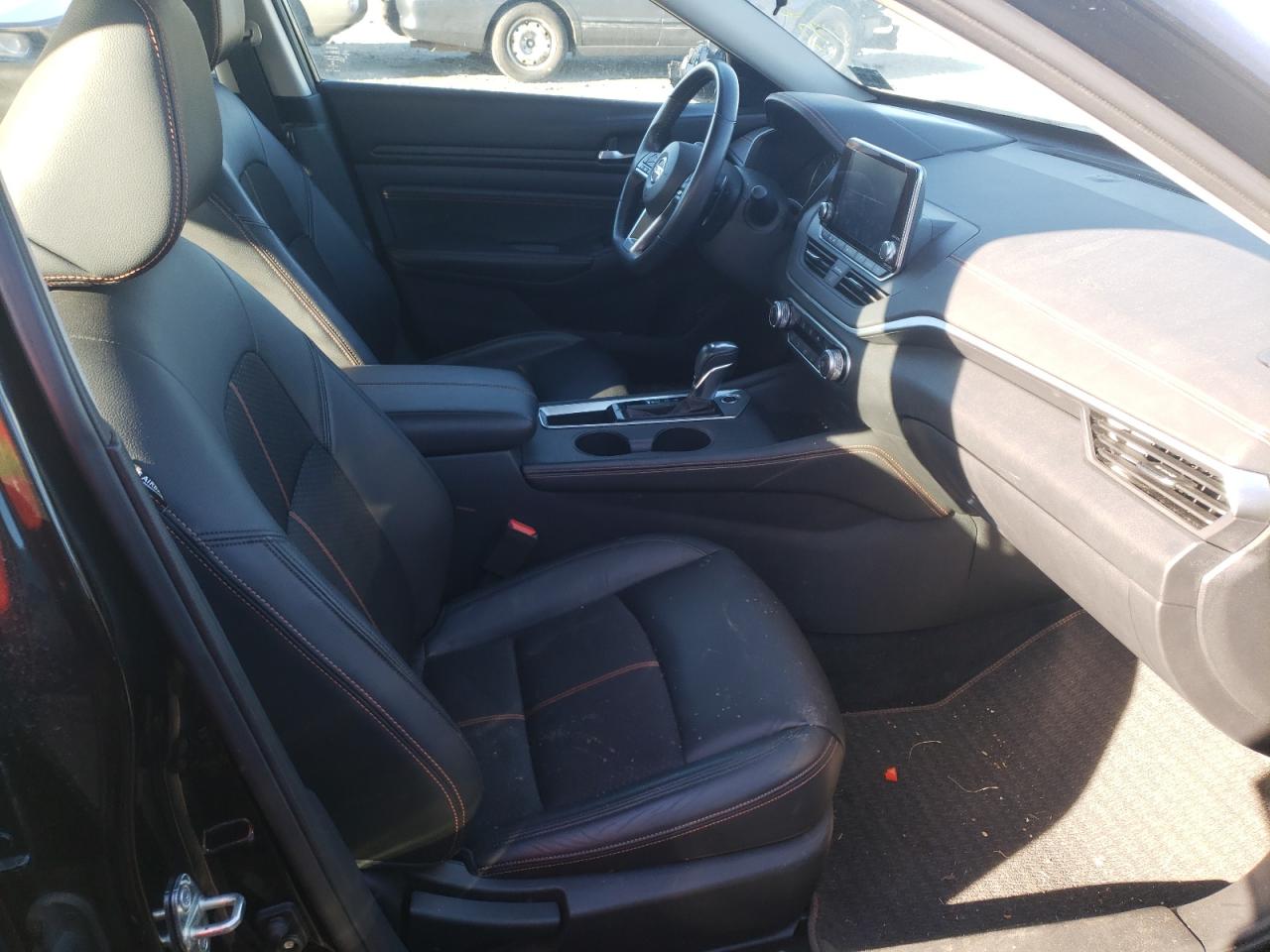 Photo 5 from auction – 2019 NISSAN ALTIMA SR with VIN 1N4BL4CV8KC120814