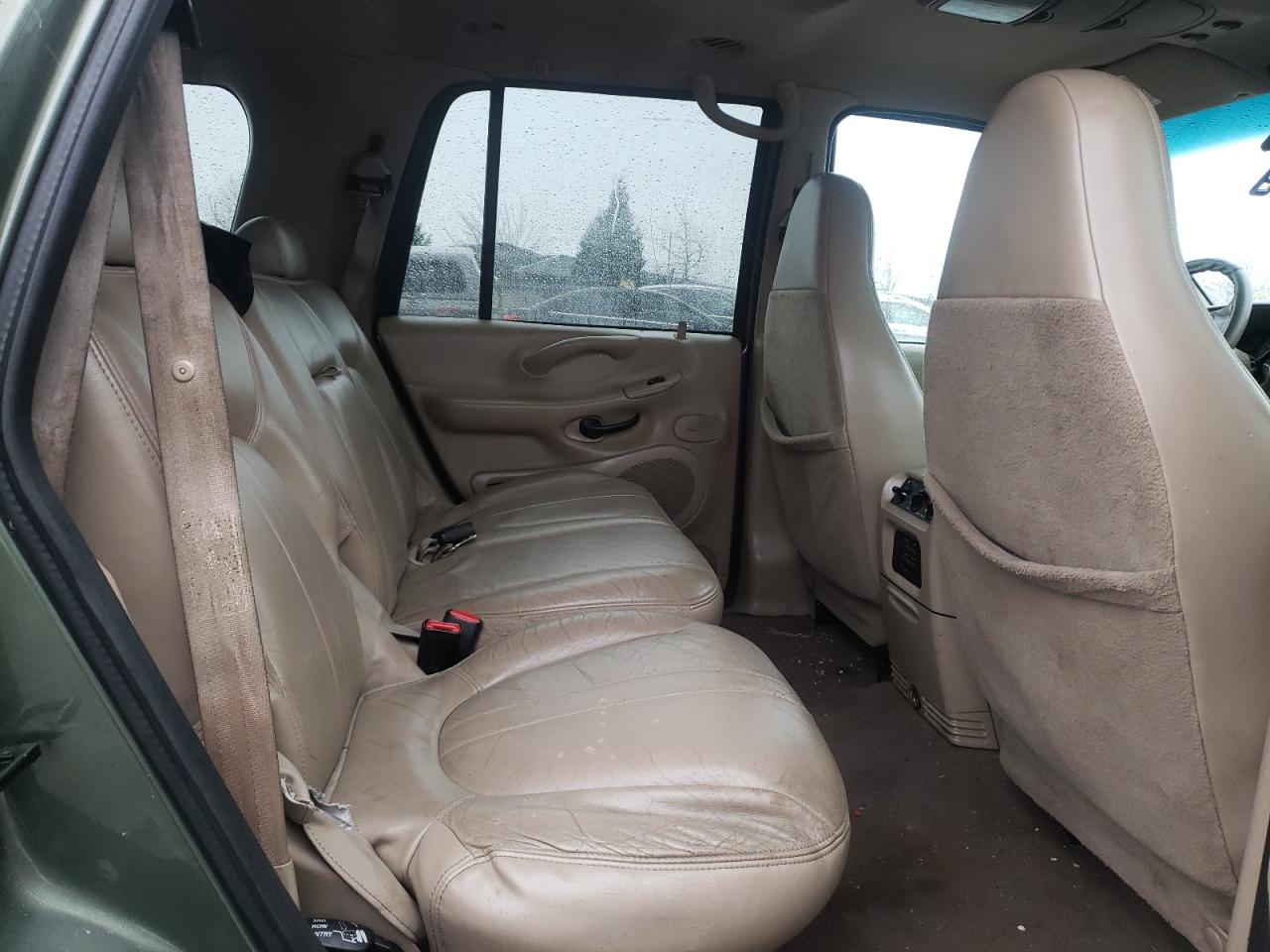 Photo 6 from auction – 2000 FORD EXPEDITION with VIN 1FMPU18L3YLB86484