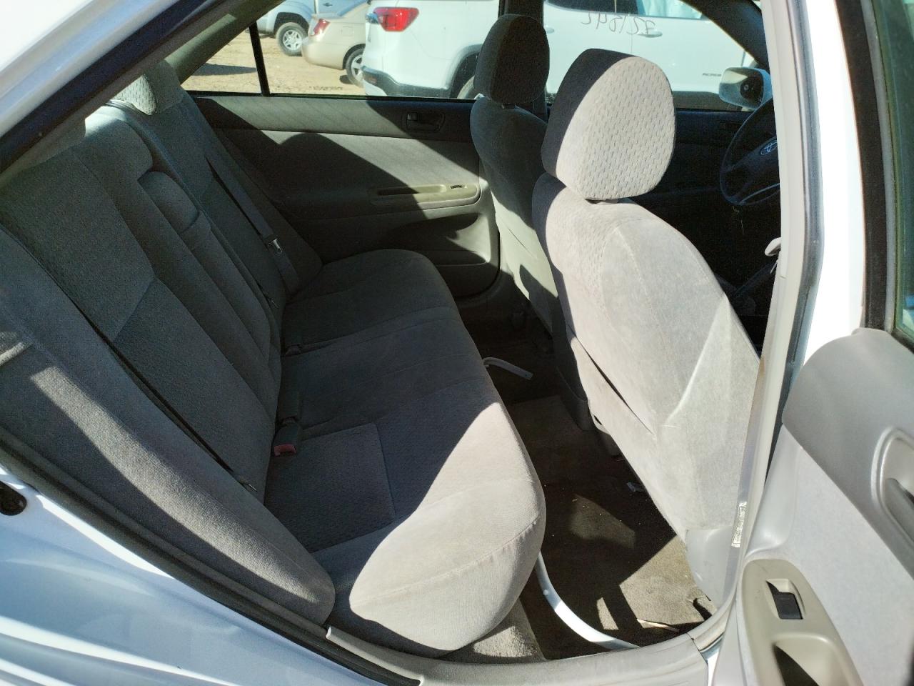 Photo 6 from auction – 2002 TOYOTA CAMRY LE with VIN 4T1BE32K22U082329