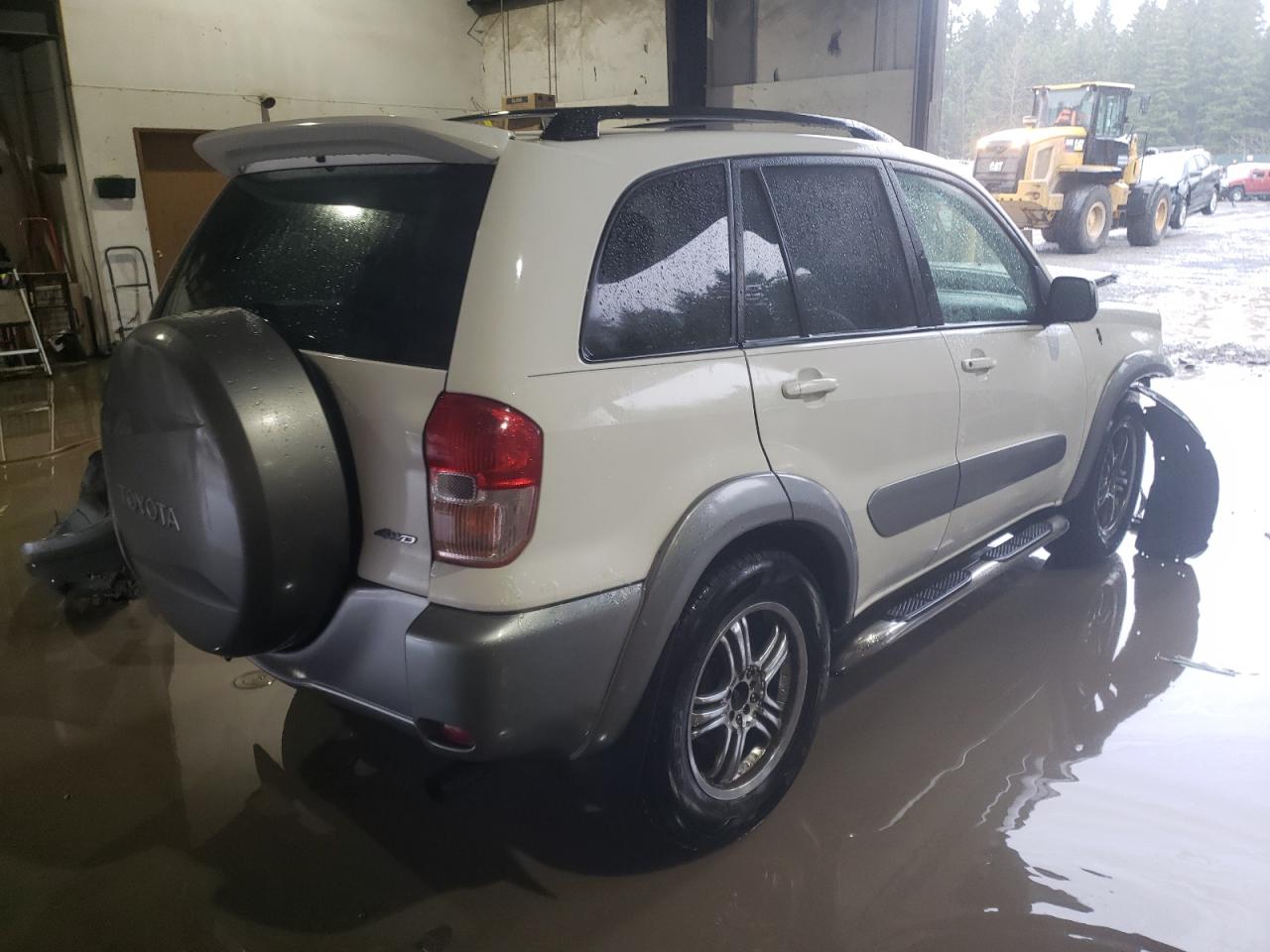 Photo 4 from auction – 2001 TOYOTA RAV4 with VIN JTEHH20V210087724