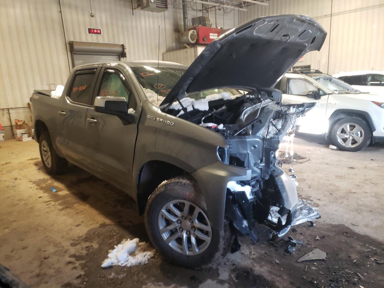 CHEVROLET SILVERADO 2021 with VIN 1GCPYJEK0MZ397069 - Photo from auction