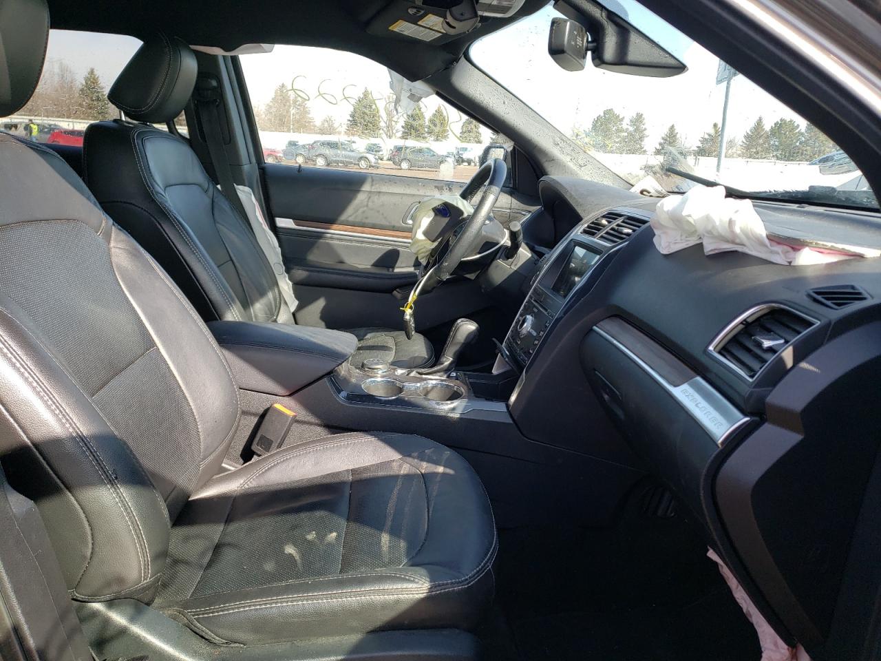 Photo 5 from auction – 2018 FORD EXPLORER L with VIN 1FM5K8F89JGB16099