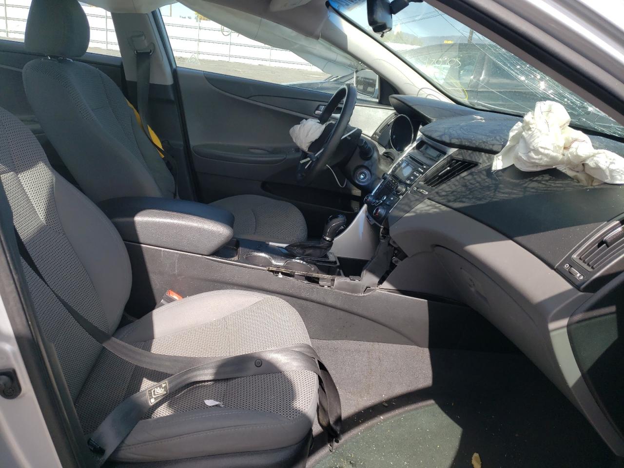 Photo 5 from auction – 2012 HYUNDAI SONATA GLS with VIN 5NPEB4AC7CH418062
