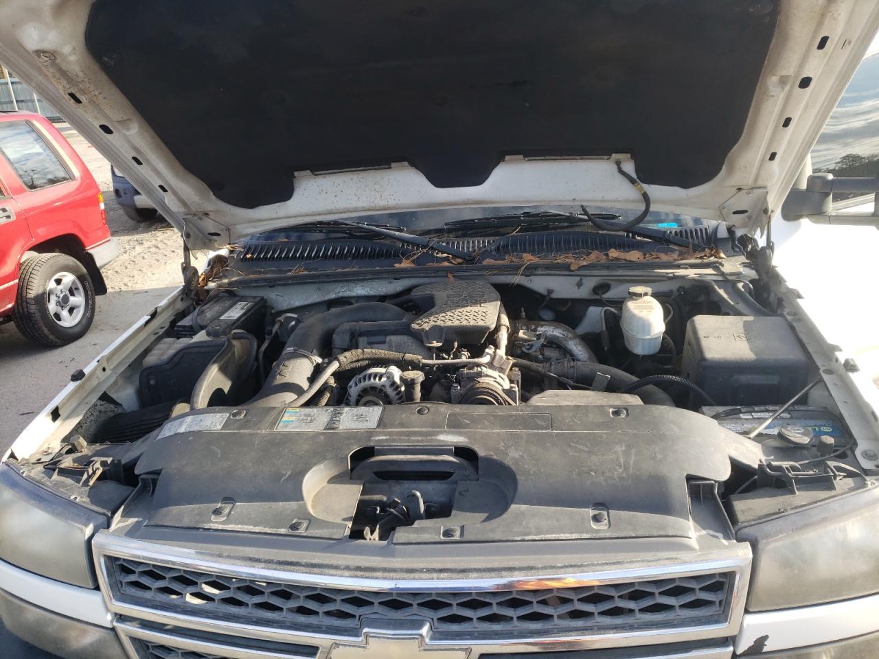 Photo 7 from auction – 2005 CHEVROLET SILVERADO with VIN 1GCHK23235F892481